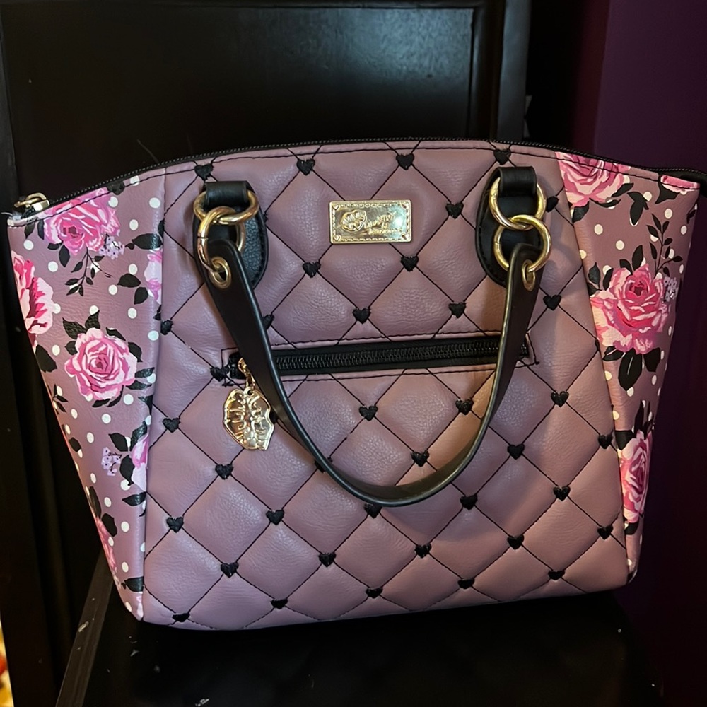 Luv Betsey Johnson Kinley Crossbody Satchel Purse Handbag Quilted Hearts Floral
